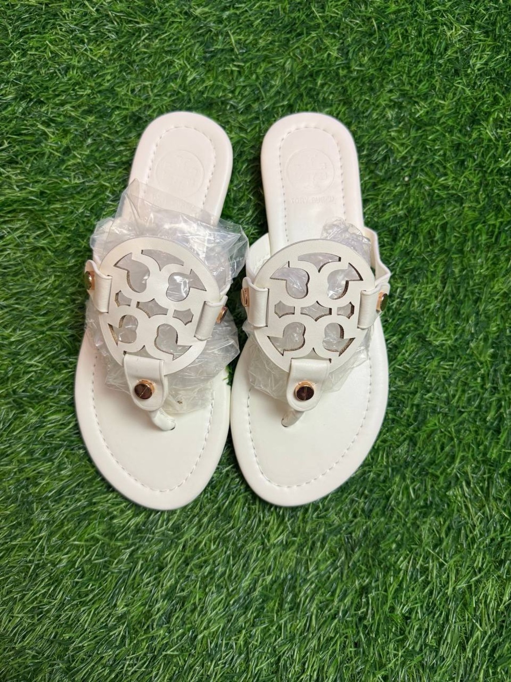 Women’s White Tory Burch Sandals Dm Tele pintsellz